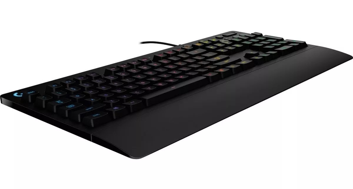 Teclado Gamer Logitech G213 RGB Lightsync
