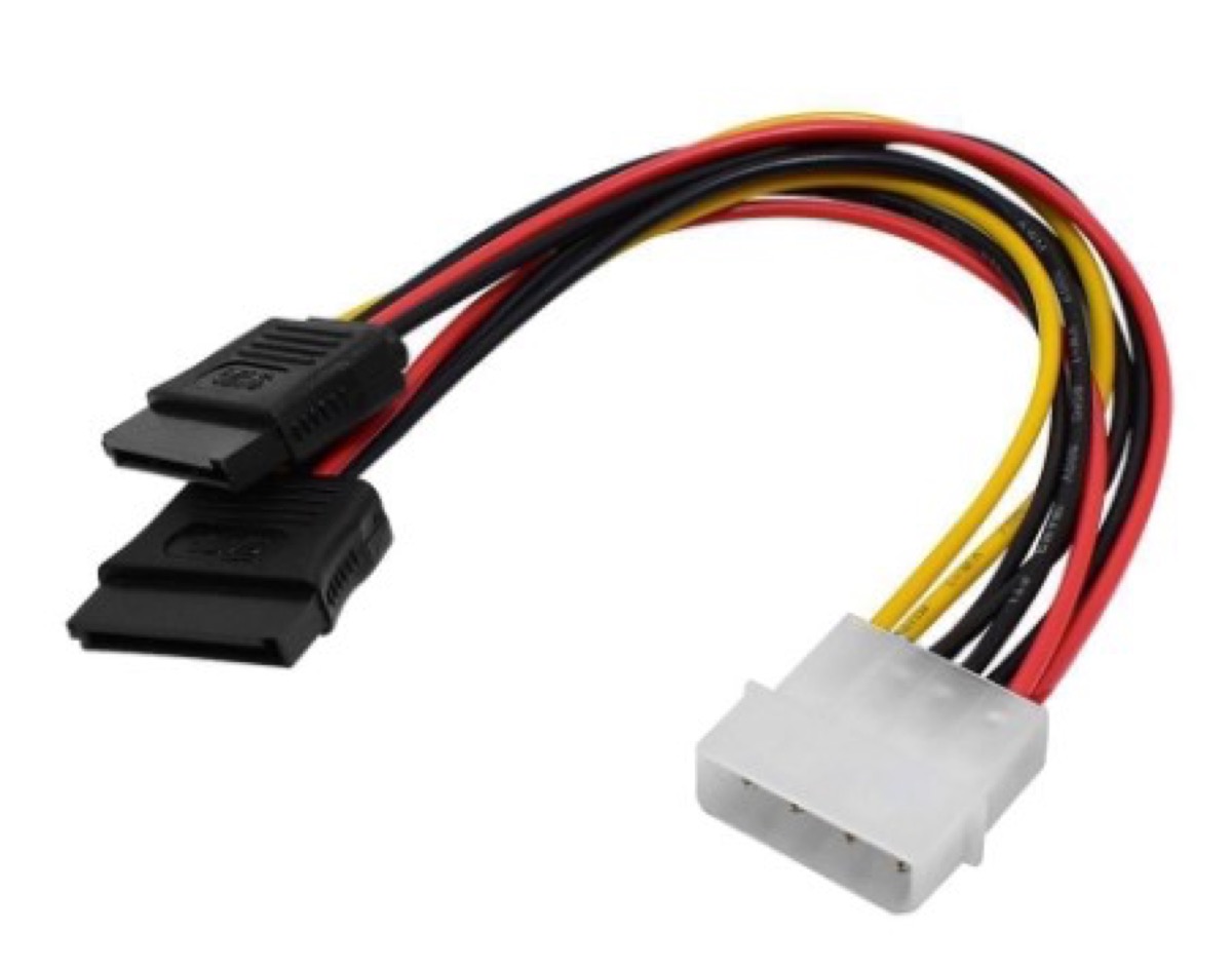 Adaptador Molex a 2 Sata Power