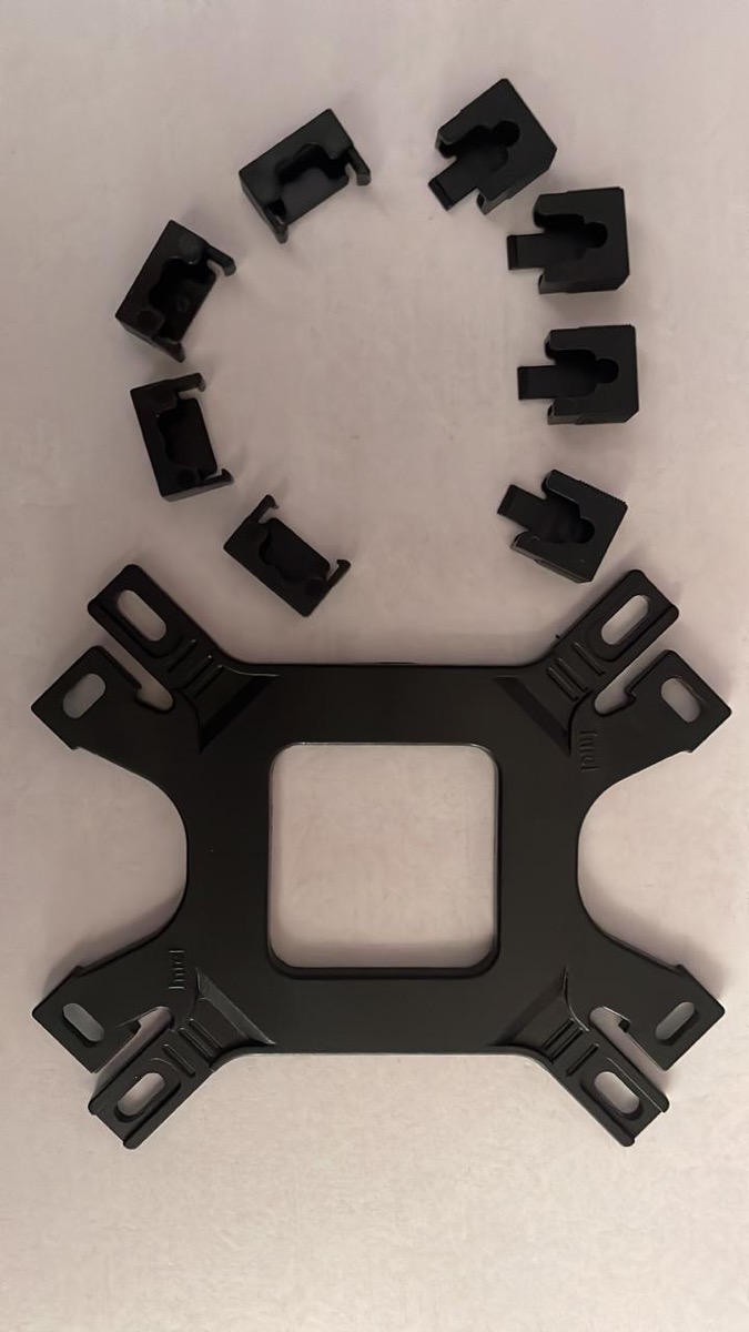 Cuna Cooler Master Intel / AMD