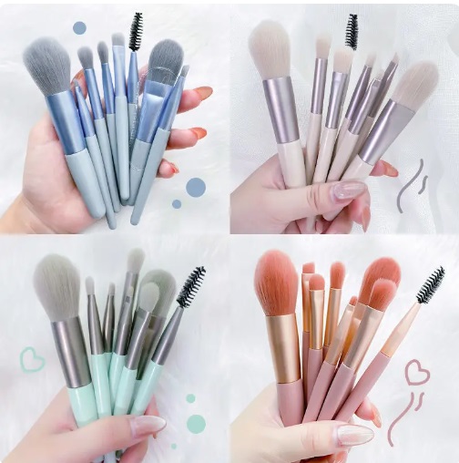 Set 8 Brochas Mini Make Up Set