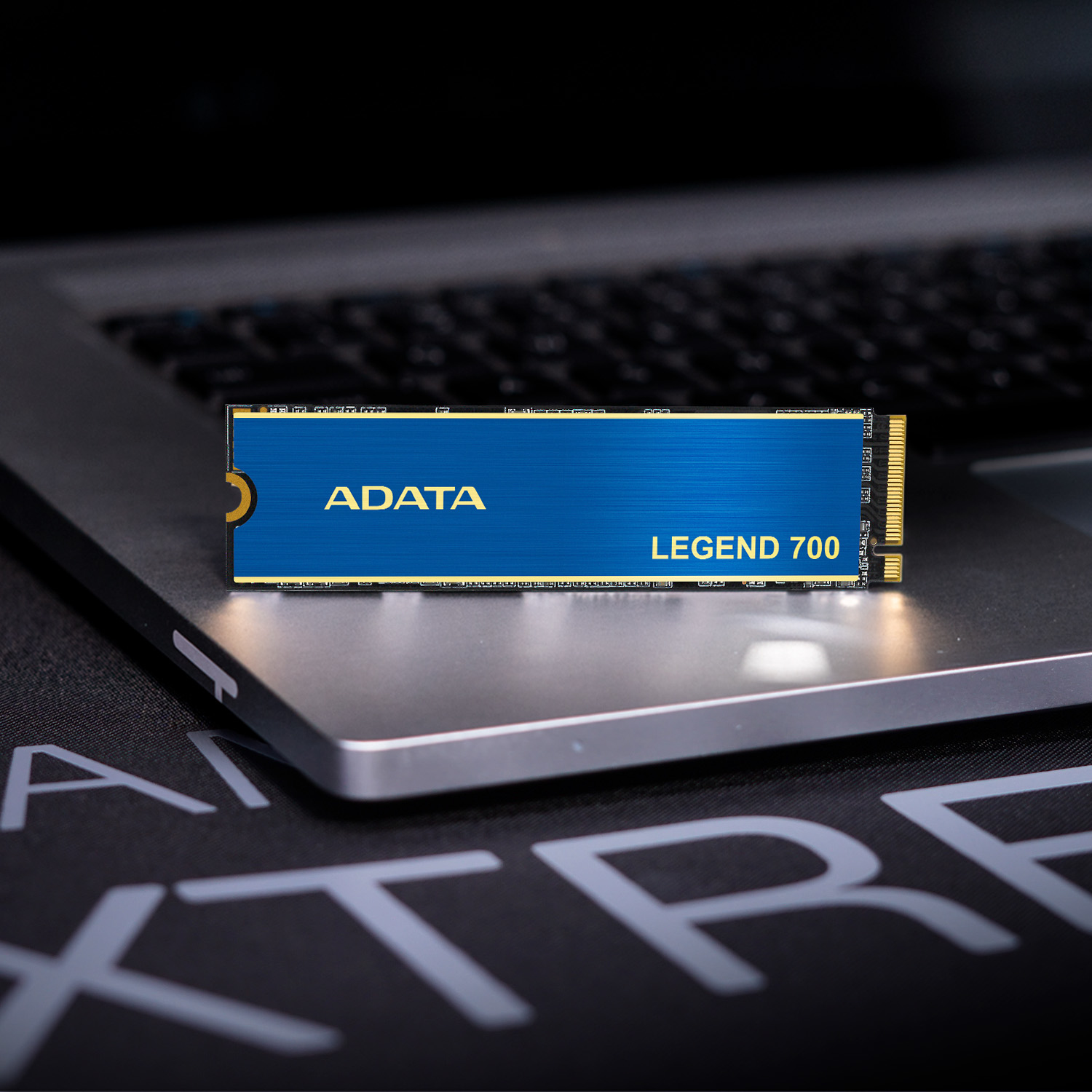 DISCO SSD ADATA LEGEND 700 512 M2 COLOR BOX