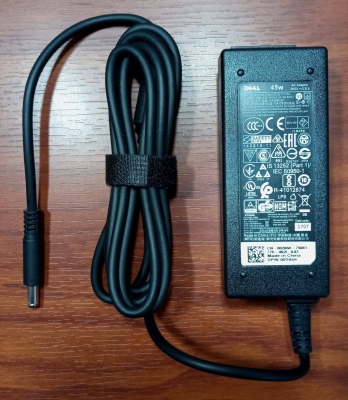 Cargador Notebook Dell  Ficha SemiGruesa Negra PA-145-66D 19.5V 2.3A 45W